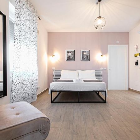 Domina Guest House Ф'юмічіно Екстер'єр фото